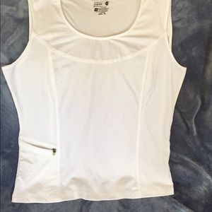 NWOT Izod tennis top